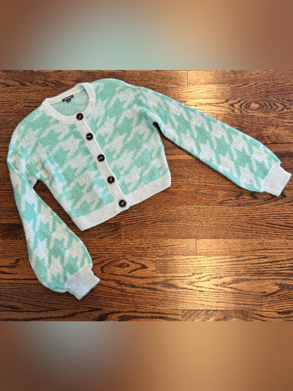 Cropped Mint & gray Houndstooth Button-Front Women's Sweater